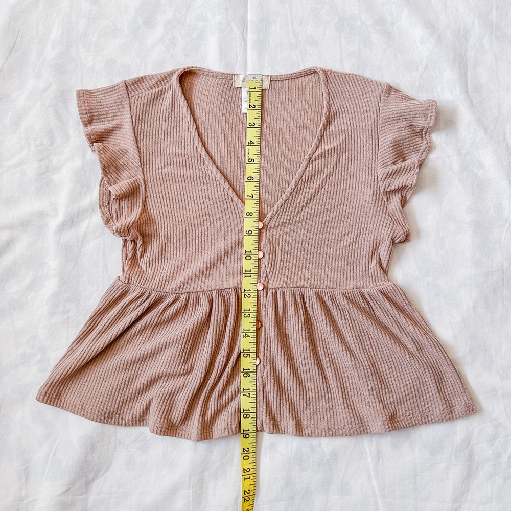 Altar’d State Top (Size: M) - Picture 6 of 8